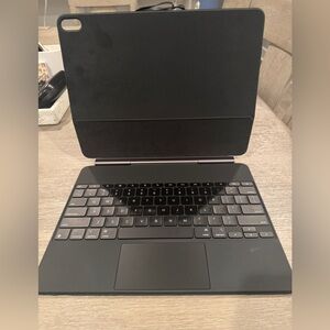 Magic Keyboard for iPad Air 13 inch
